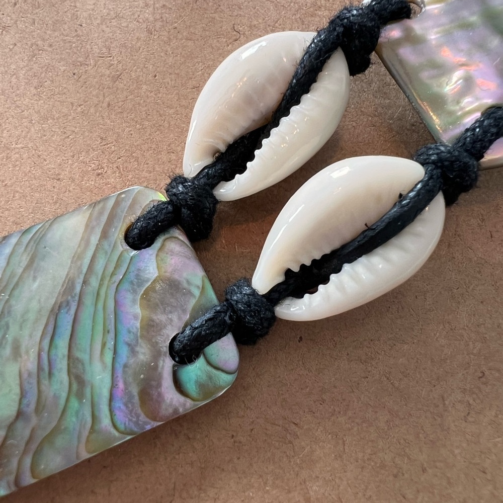 Boho Cowrie & Abalone Shell Belt | Adjustable Black Cord Coastal Waist Belt - Picture 5 of 8